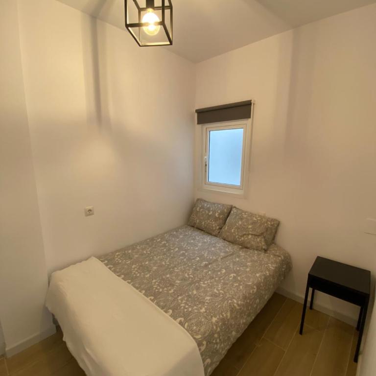 Beach balcony lounge - One-Bedroom Apartment - 13