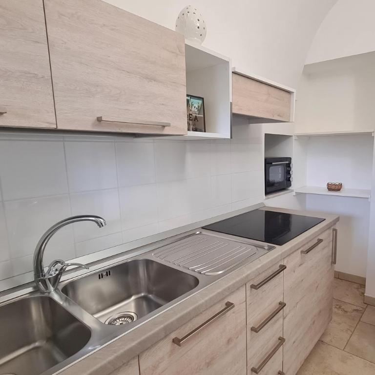 I Trulli di Mina - Trullo Girasole - Two-Bedroom House - 36