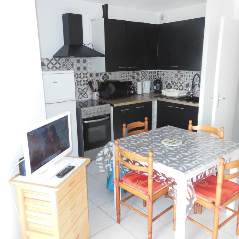 IPANEMA Canet en Roussillon Appartement climatisé Vue mer 41 m2 - Two-Bedroom Apartment - 9