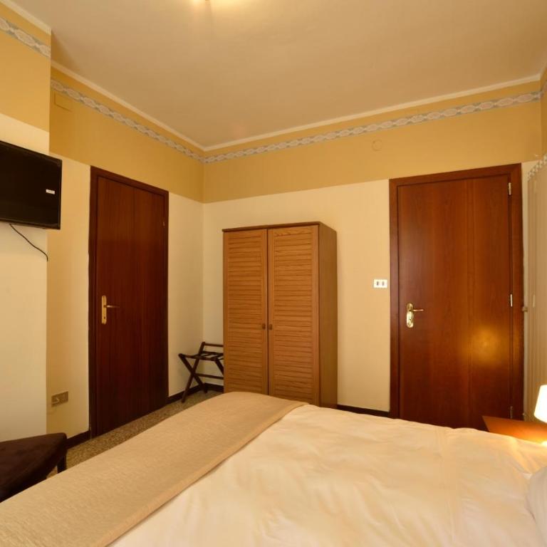 Hotel Diano Marina Mhotelsgroup - Habitación Doble con baño privado - 3