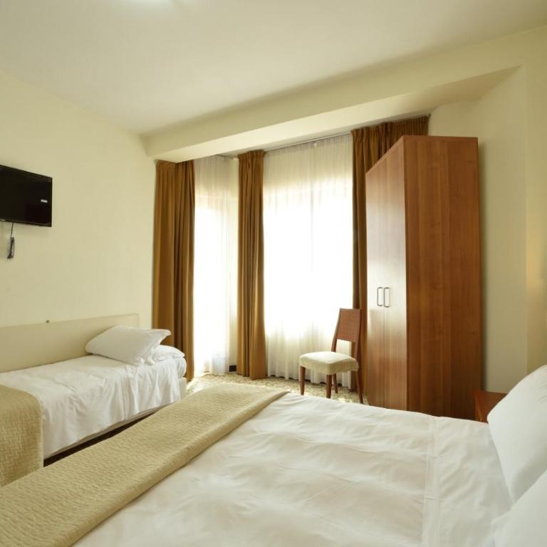 Hotel Diano Marina Mhotelsgroup - Habitación Triple - 4