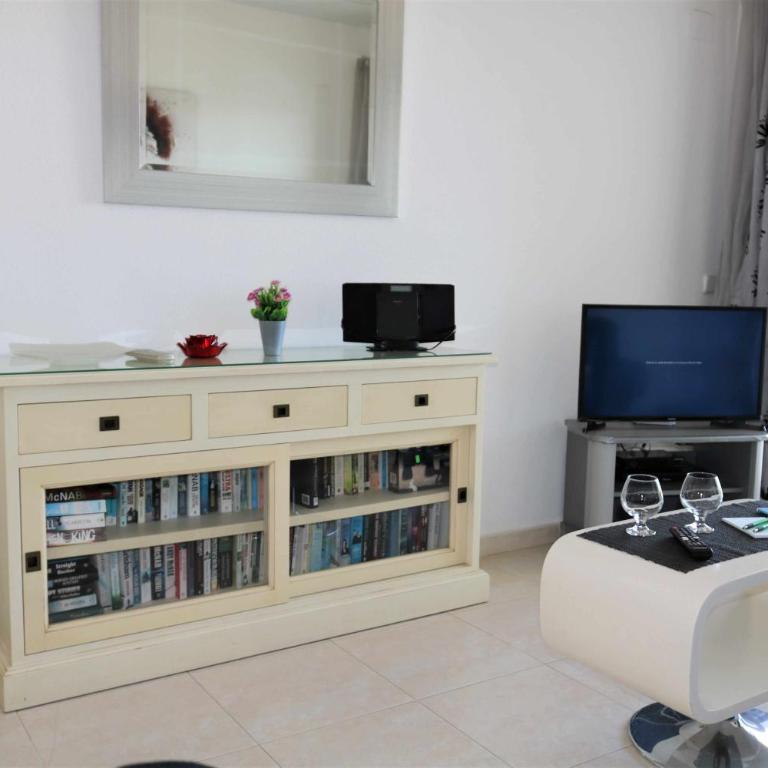 Apolo17 E39, 2 dormitorios - Two-Bedroom Apartment - 7
