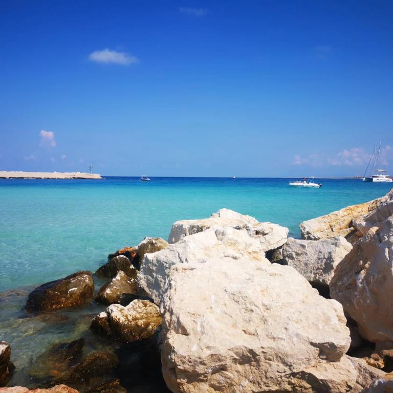 MARE e Terra Holiday fronte mare - Monolocale con Vasca Idromassaggio - 38