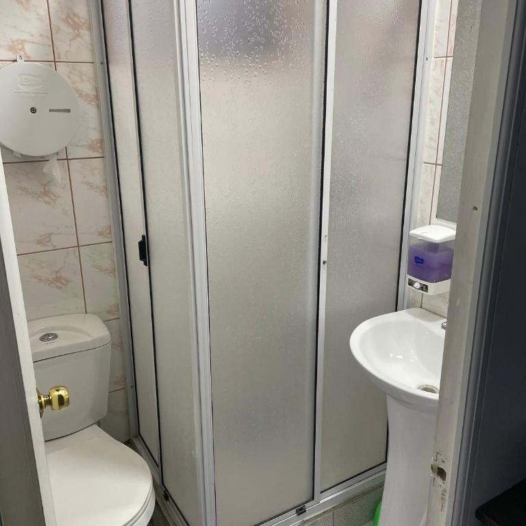 Residencial la Casa de Millan - Habitación Doble con baño privado - 2 camas - 5