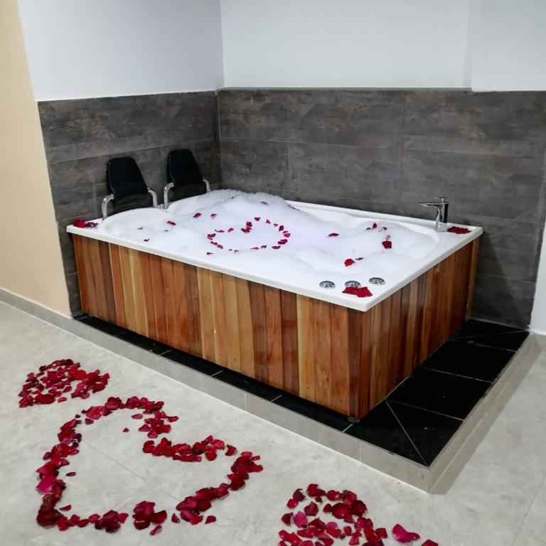 Hotel El Faro Buga - Suite Deluxe con bañera de hidromasaje - 2