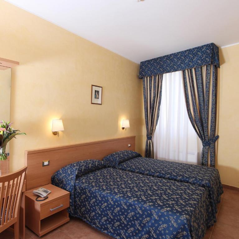 Casa Di Santa Francesca Romana a Ponte Rotto - Camera Superior Matrimoniale/Doppia con Letti Singoli - 4