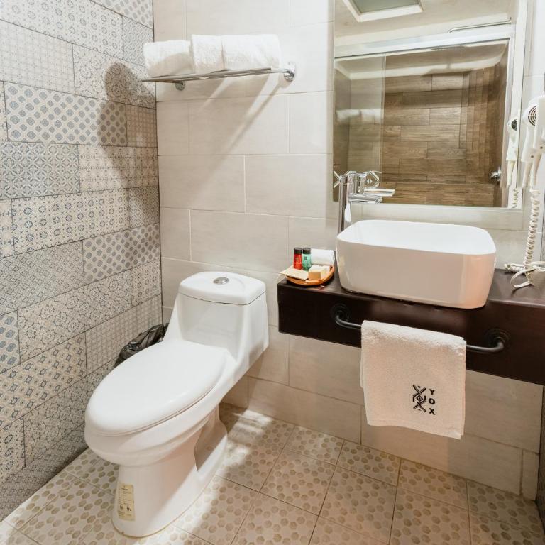 Yox Hotel Boutique - Deluxe Double Room - 8