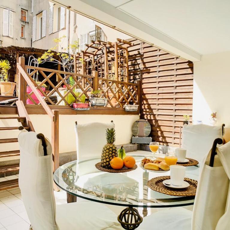 Cannes : superbe terrasse rue d'Antibes - Apartamento de 2 dormitorios - 1