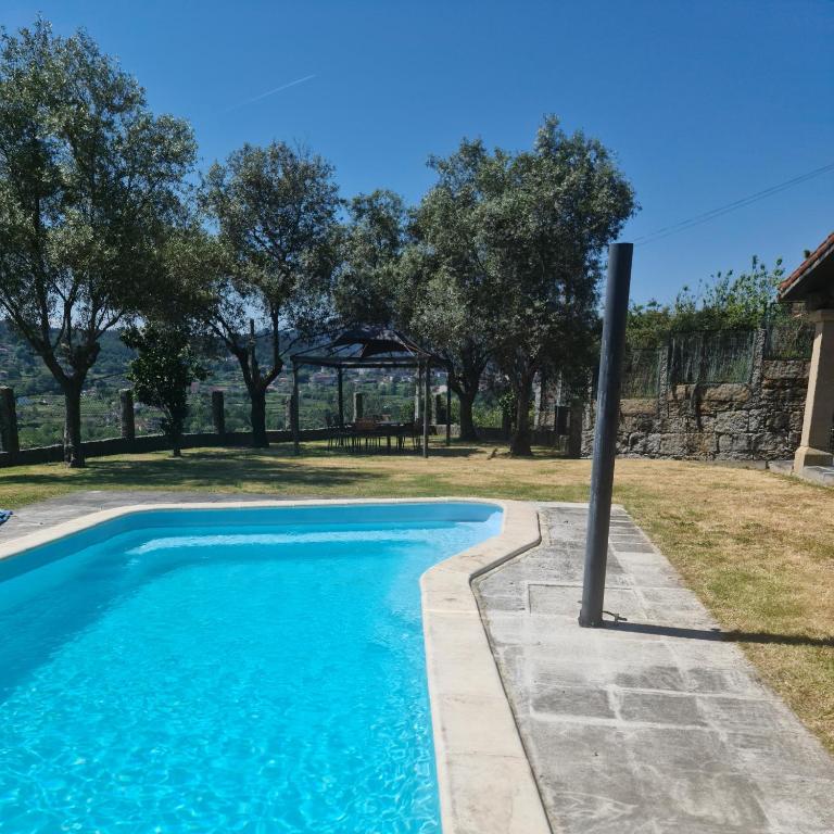 Casa 2 habitaciones con piscina y cenador al aire libre - One-Bedroom House - 15