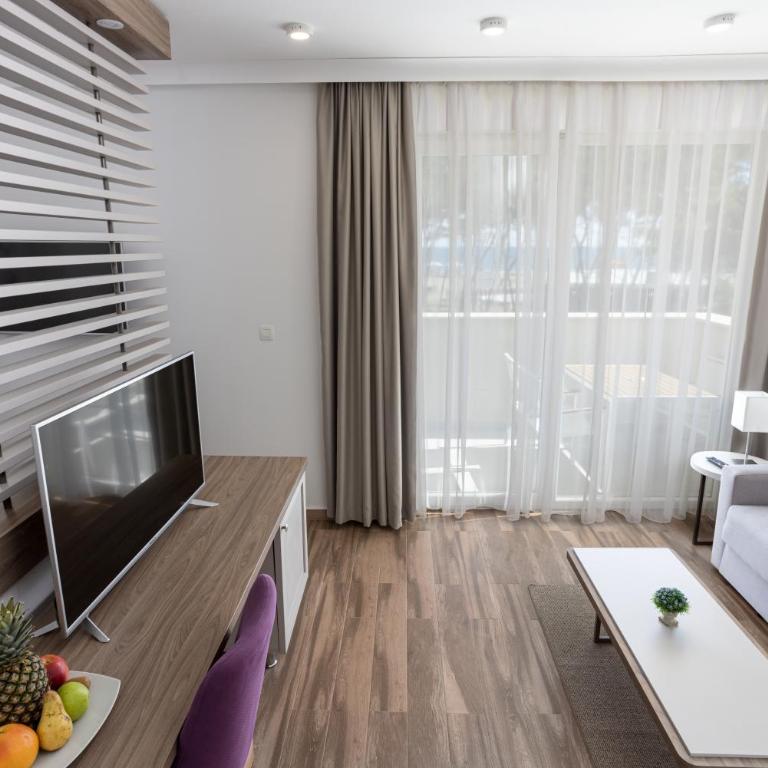 Azul Beach Resort Montenegro by Karisma - All Inclusive - Premium Seaview Suite - 3