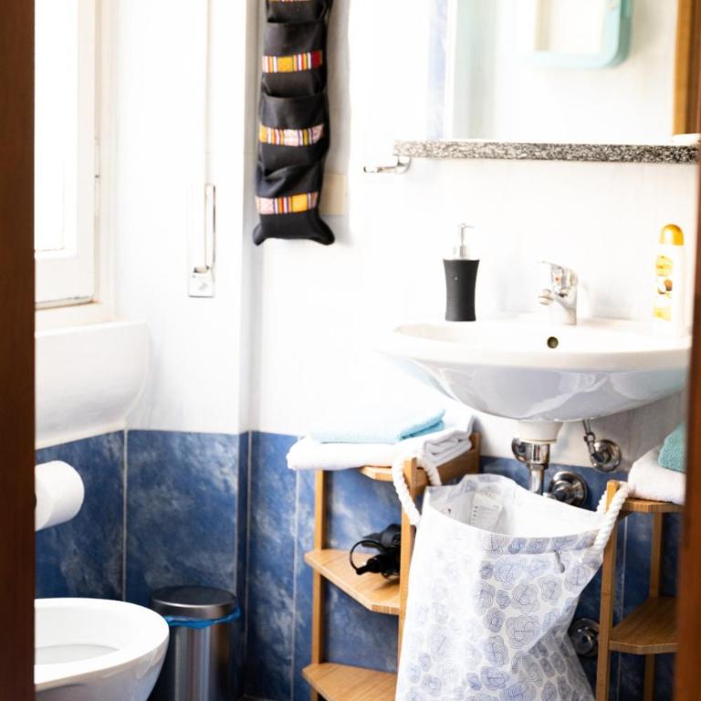 La Casa della Zia - Camera Matrimoniale con Balcone (3 Adulti) - 2