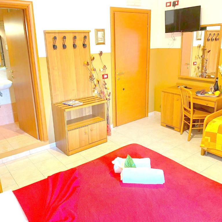 Booking Now Rome-Address Via Palestro,56- Breakfast included - Dreibettzimmer - 5