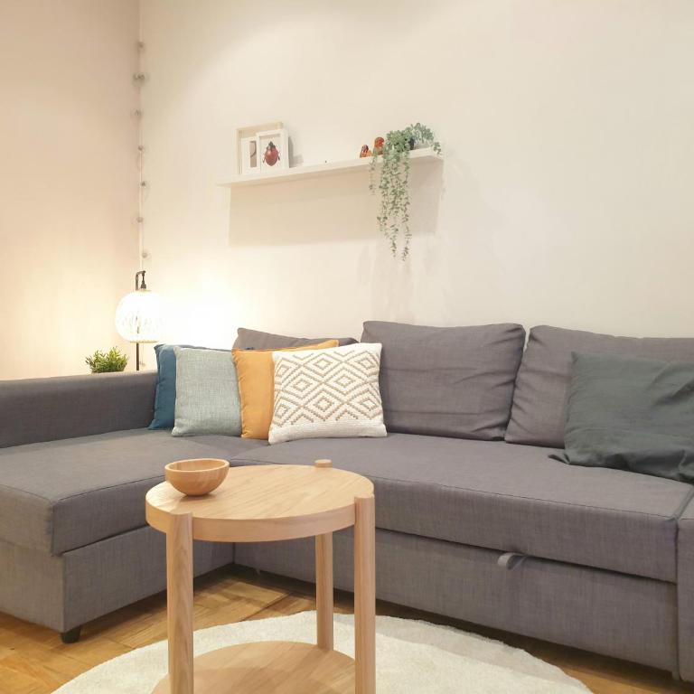 Con PATIO en el CENTRO de Bilbao & Guggenheim - Two-Bedroom Apartment - 7