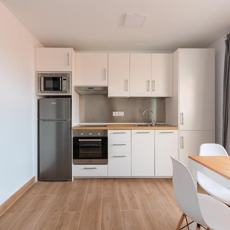 FUN BUILDING TERRACES by HOMEABOUT - Apartamento con terraza - 12