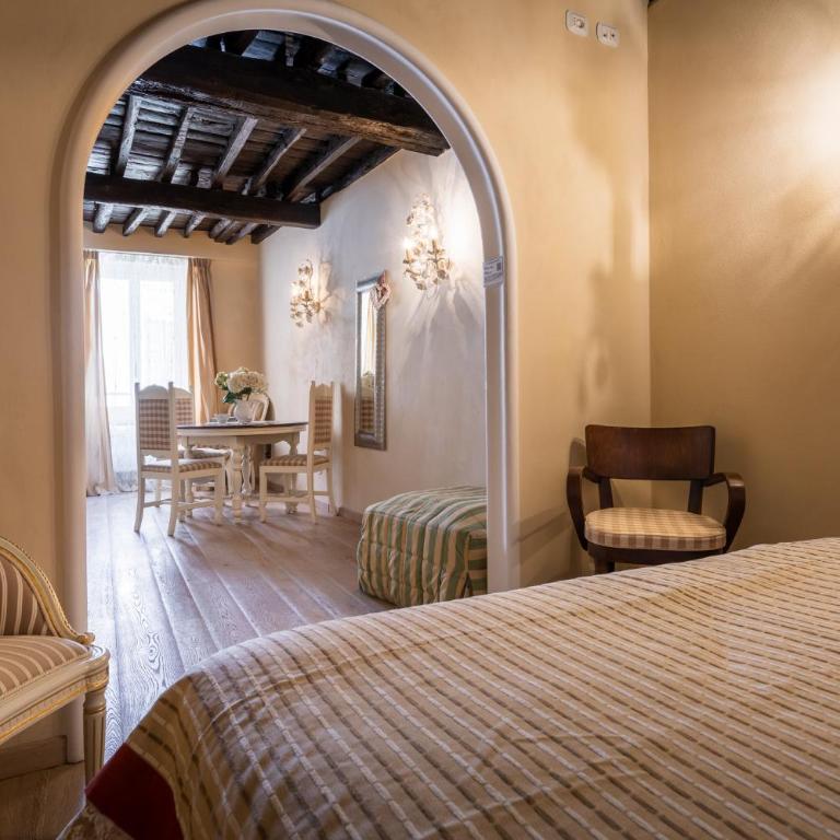 The Luxury Madonnina Suite - One-Bedroom Apartment - 4