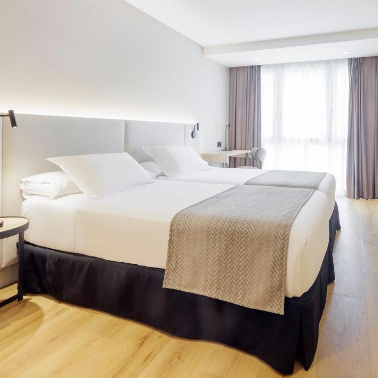 Hotel Ilunion San Sebastián - Habitación Doble - 1 o 2 camas - 1