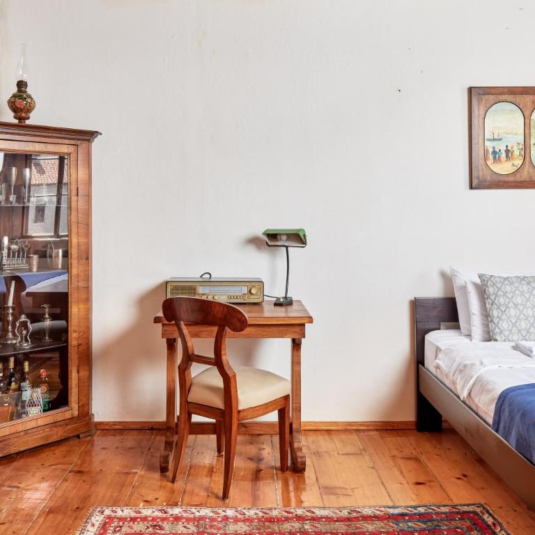Kotor Nest - Three-Bedroom Apartment - 8