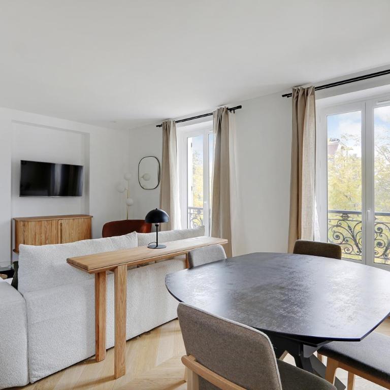 Pick A Flat's Apartment on Place du Tertre - Appartement 2 Chambres - 3
