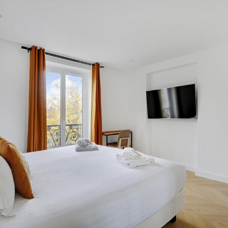 Pick A Flat's Apartment on Place du Tertre - Appartement 2 Chambres - 11
