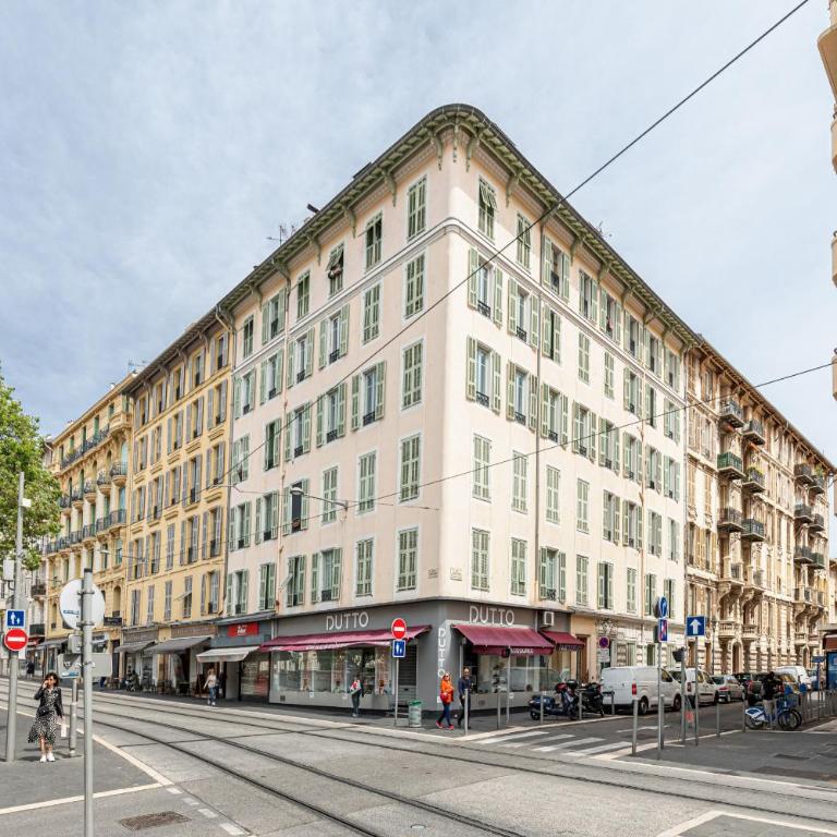 Large 3 Bdr City Center - Appartement 3 Chambres - 37