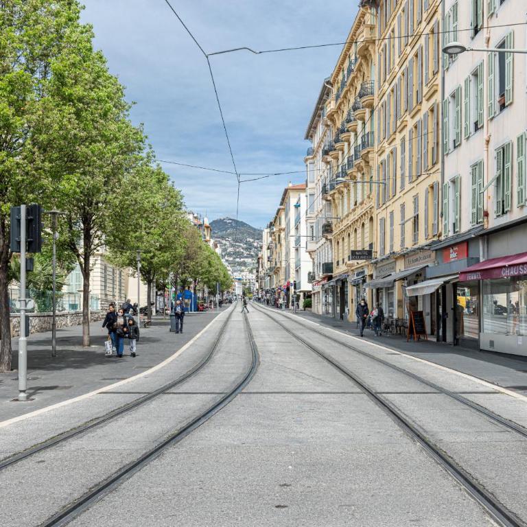 Large 3 Bdr City Center - Appartement 3 Chambres - 38
