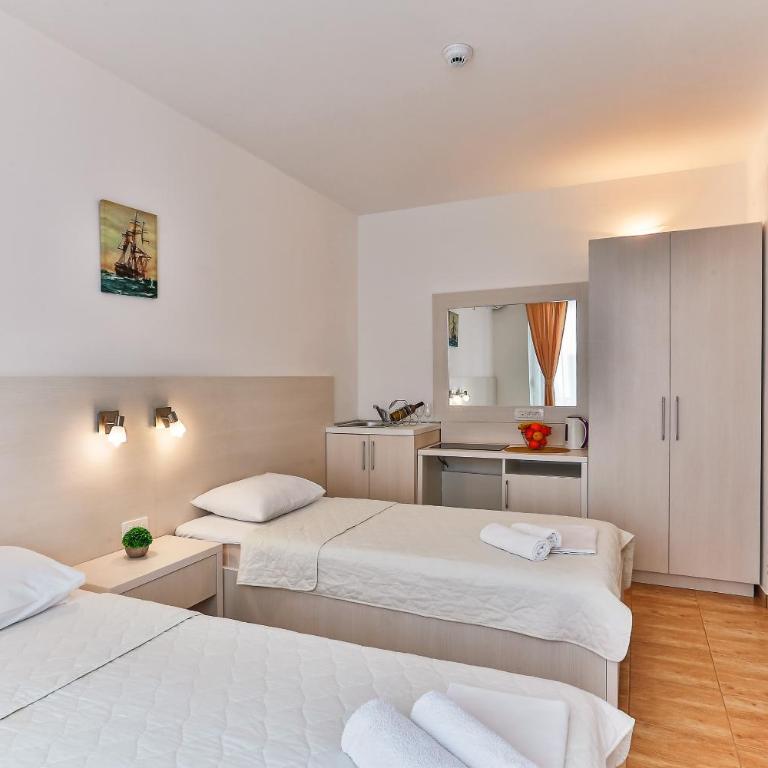 Villa Skyprime - Dvokrevetna Soba sa Zasebnim Krevetima i Balkonom - 1