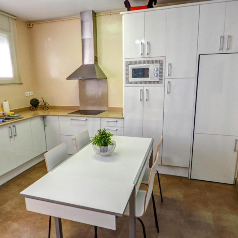 Benet Apartment by Hello Homes Sitges - Apartamento de 2 dormitorios - 4