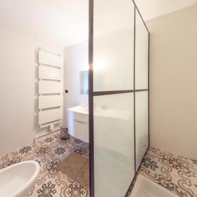 RétroMirabeau - CHAMBRE Suite & APPARTEMENTS de Charme - Localisation Prémium - Apartamento de 2 dormitorios con vistas al jardín - 7