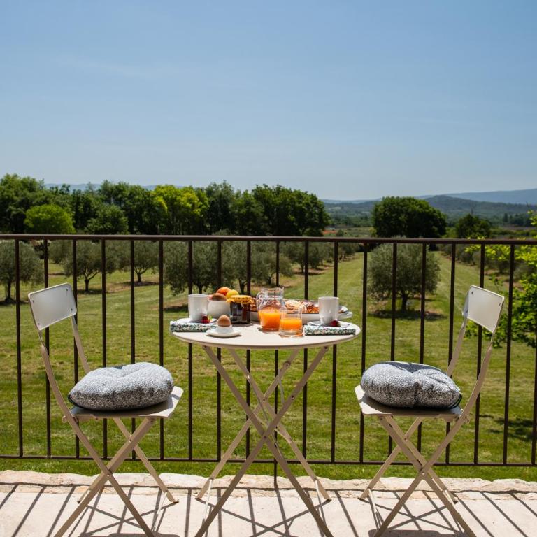 Bastide Toujours Dimanche, Maison de vacances avec vue & piscine chauffée - Maison 2 Chambres - 5