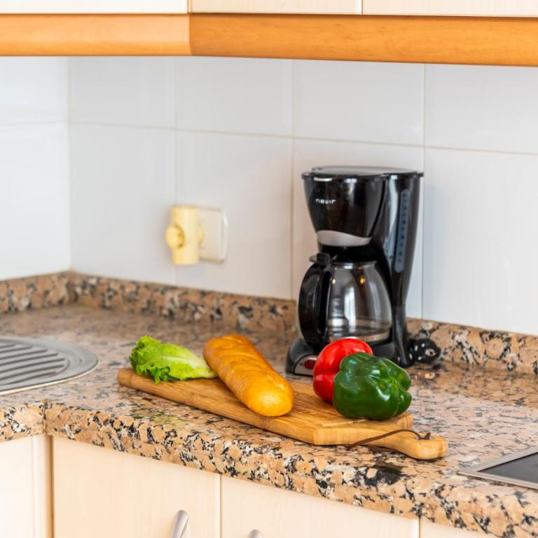 17 LOS CRISTIANOS CENTRAL by the BEACH ,WiFi - Apartamento de 1 dormitorio - 9
