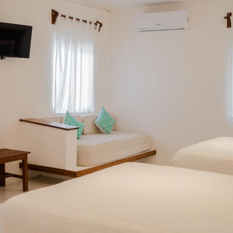 Na Balam Hotel - Standard Poolside with Two Double Beds - 1