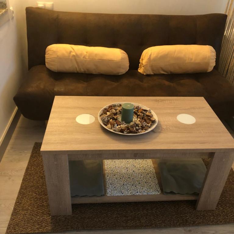 Apartamento totalmente reformado con piscina y jardines al lado de la playa de la Carihuela - Estudio con vistas al mar - 12