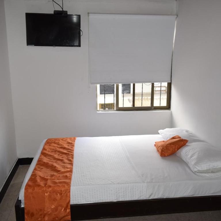 Hotel Descanso Inn Villavicencio - Habitación Familiar Estándar - 6