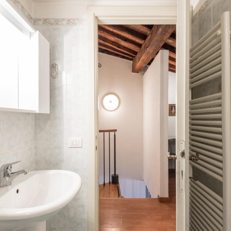 Lovely Loft 2 steps from the Cathedral in Florence - Appartamento con 1 Camera da Letto - 55