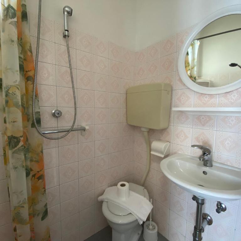 Hotel Nanni Garnì - Economy Twin Room - 5