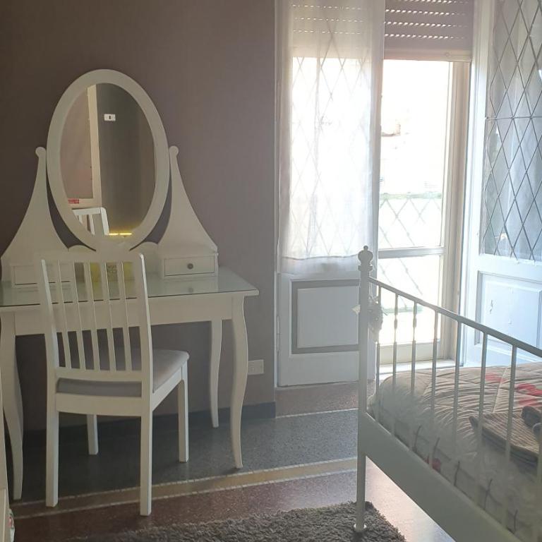 MyDre@mSavona - Camera Matrimoniale con Balcone - 2