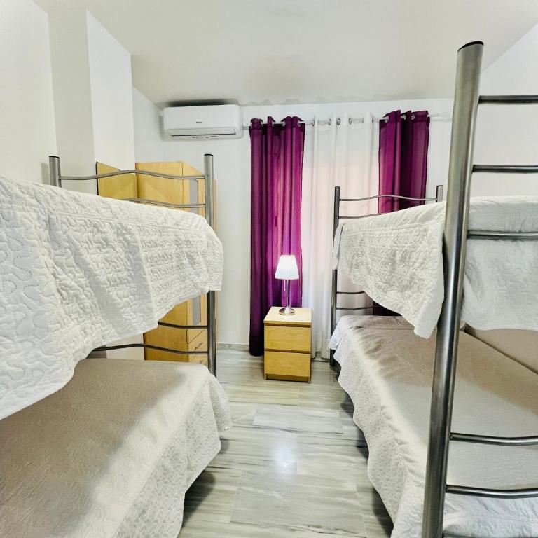 Precioso apartamento cerca del mar con wifi, piscina y parking - Two-Bedroom Apartment - 6