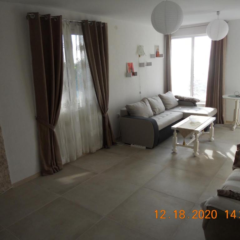 Blue Horizon - Three-Bedroom House - 42