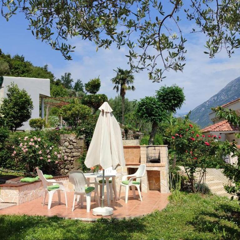 Holiday house in the Kotor Bay - Two-Bedroom Suite - 5