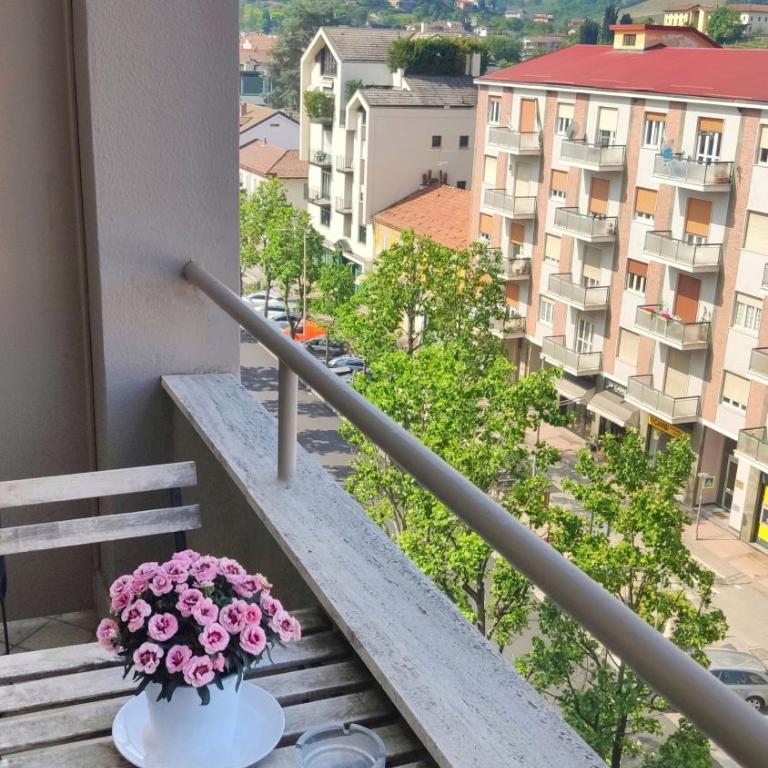 B&B Le Albarelle - Camera Matrimoniale con Balcone - 6