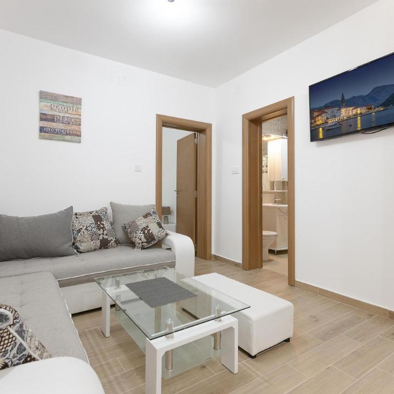 Muo Sea Front Apartments Kotor - One-Bedroom Apartment - 14
