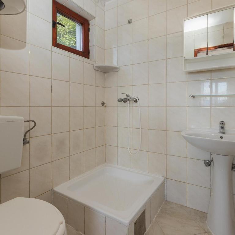Crystal Sky Apartments - Studio with Sea View - 9