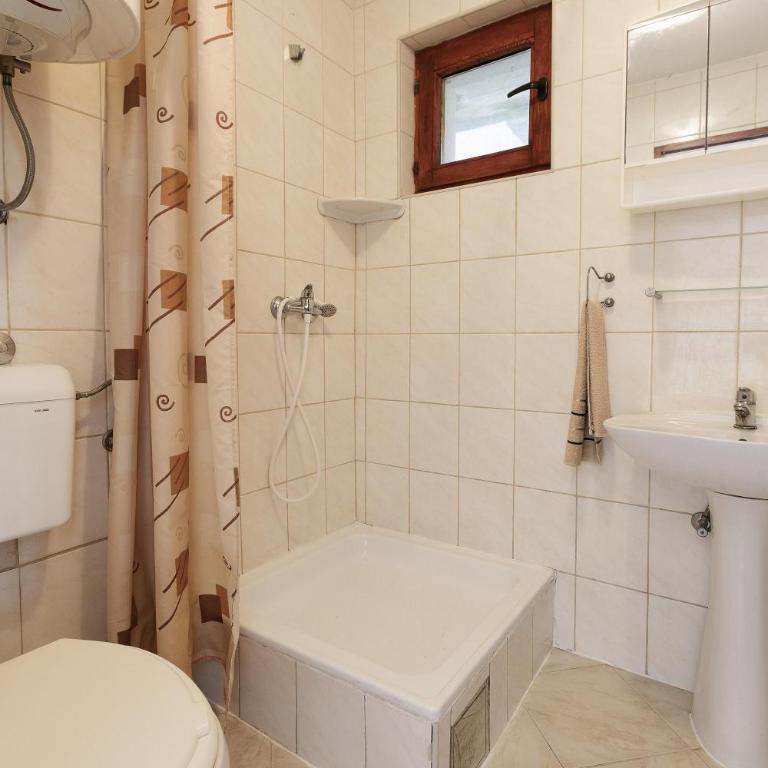 Crystal Sky Apartments - Studio with Sea View - 13
