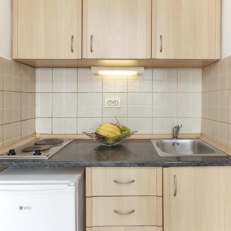Crystal Sky Apartments - Studio with Sea View - 7