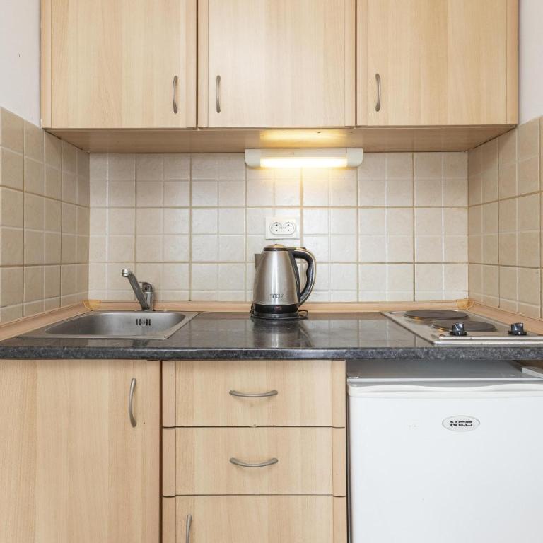 Crystal Sky Apartments - Studio with Sea View - 8