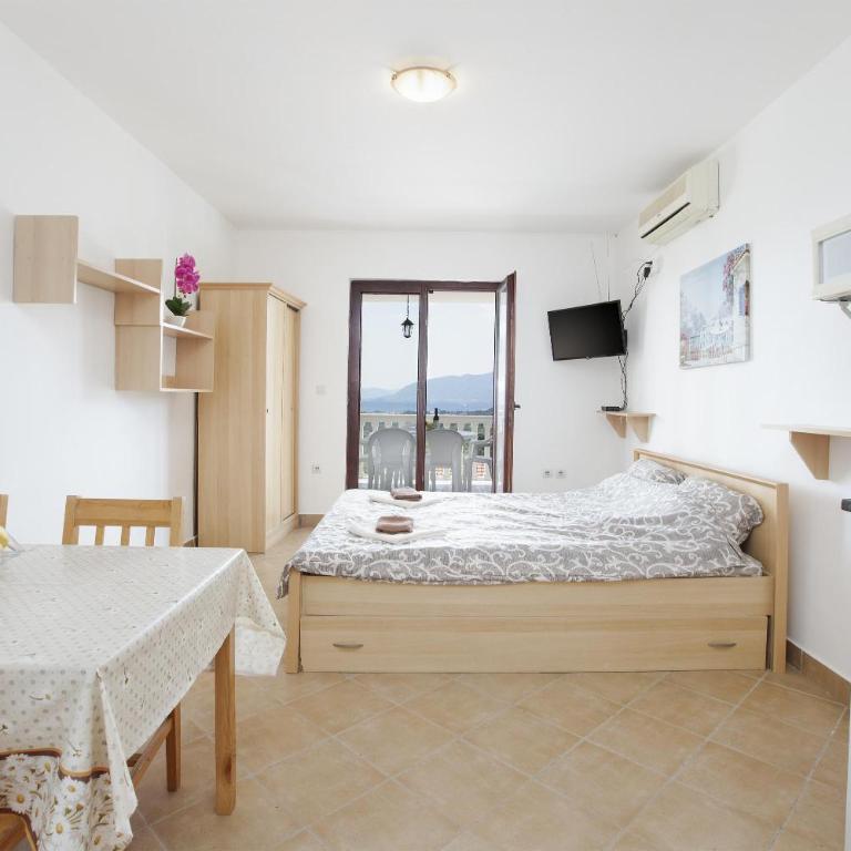 Crystal Sky Apartments - Two-Bedroom Apartment - 14
