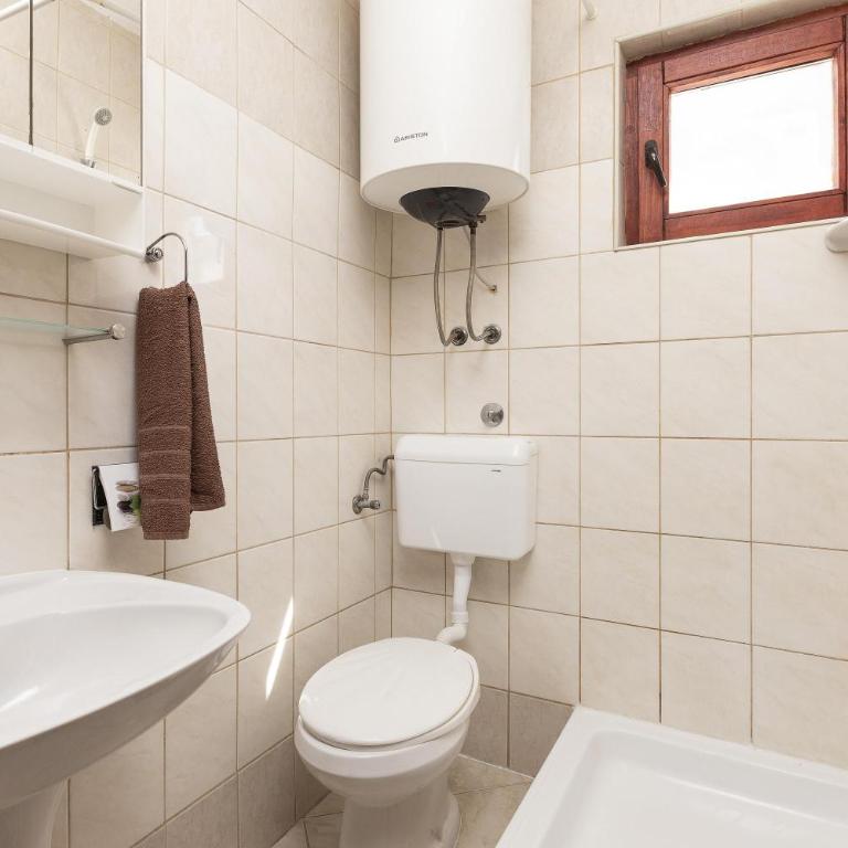 Crystal Sky Apartments - Two-Bedroom Apartment - 28