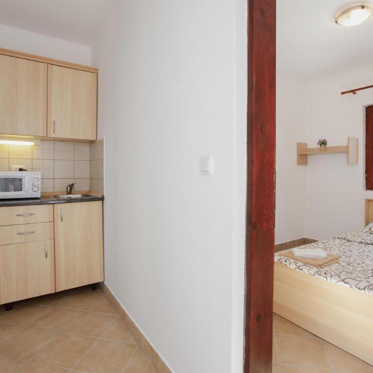 Crystal Sky Apartments - Two-Bedroom Apartment - 26