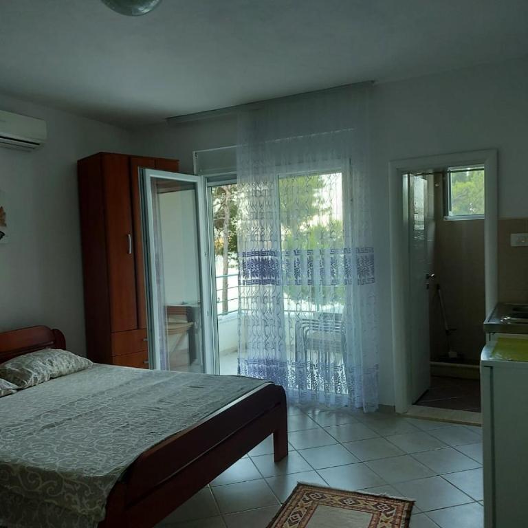 Apartmani Sunce - Studio sa Terasom - 2