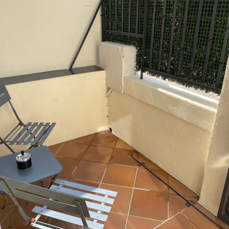Maison de ville a 5 min à pied de la tour Luma - Casa de 2 dormitorios - 3